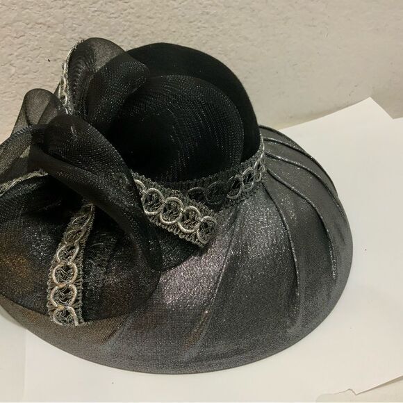 Vintage Floppy Hat by M. David - Picture 3 of 8